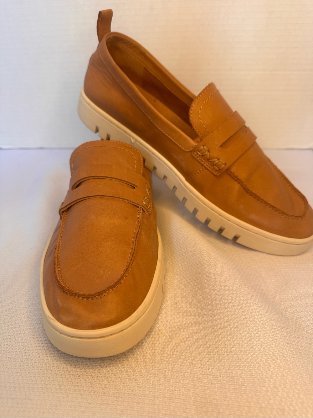 Vionic Uptown Camel Leather Penny Loafers Women’s 9.5